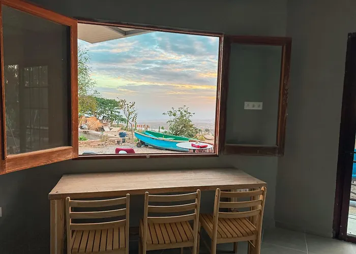 Fathill * 格拉纳迪利亚-德阿沃纳